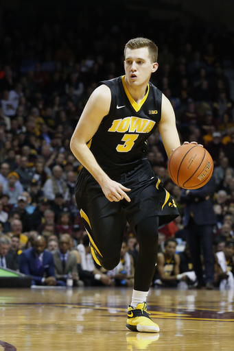 Iowa Minnesota Basketball